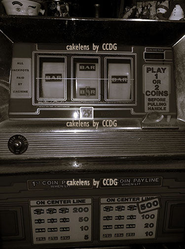 Old Slot Machine 2